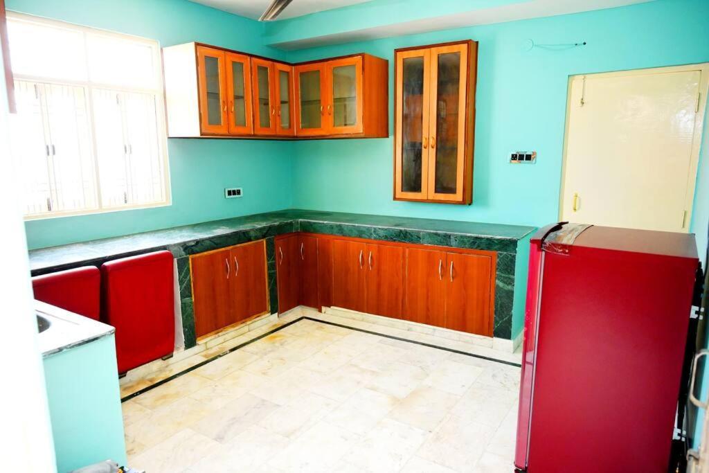 Apartment Krishna Home-stays *