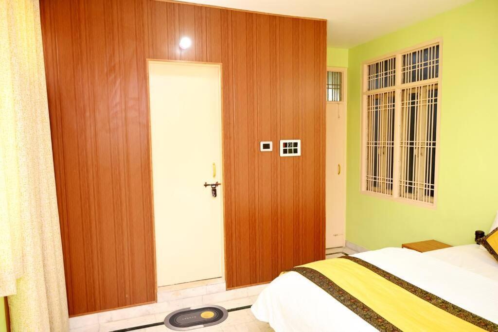 Krishna Home-stays *